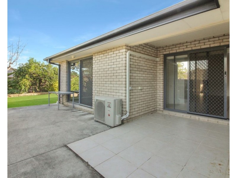 41 Mountain View Crescent, Mount Warren Park QLD 4207