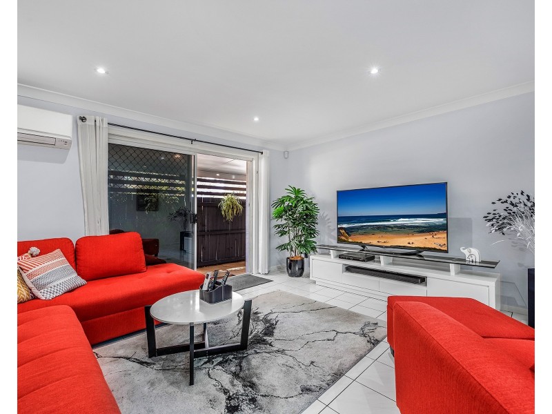 98 Banksia Cct, Forest Lake QLD 4078