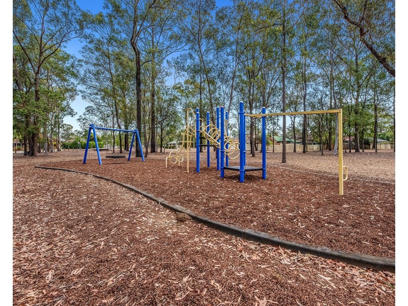 98 Banksia Cct, Forest Lake QLD 4078