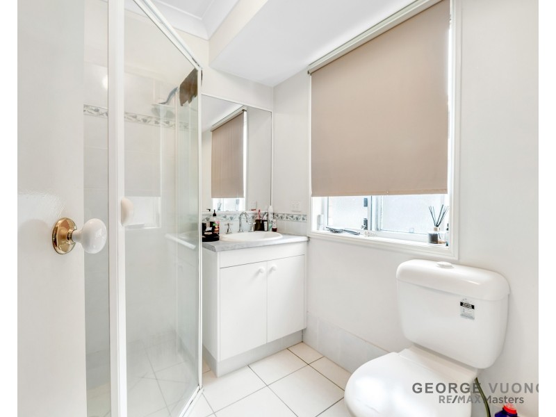 10 Drake Pl, Forest Lake QLD 4078