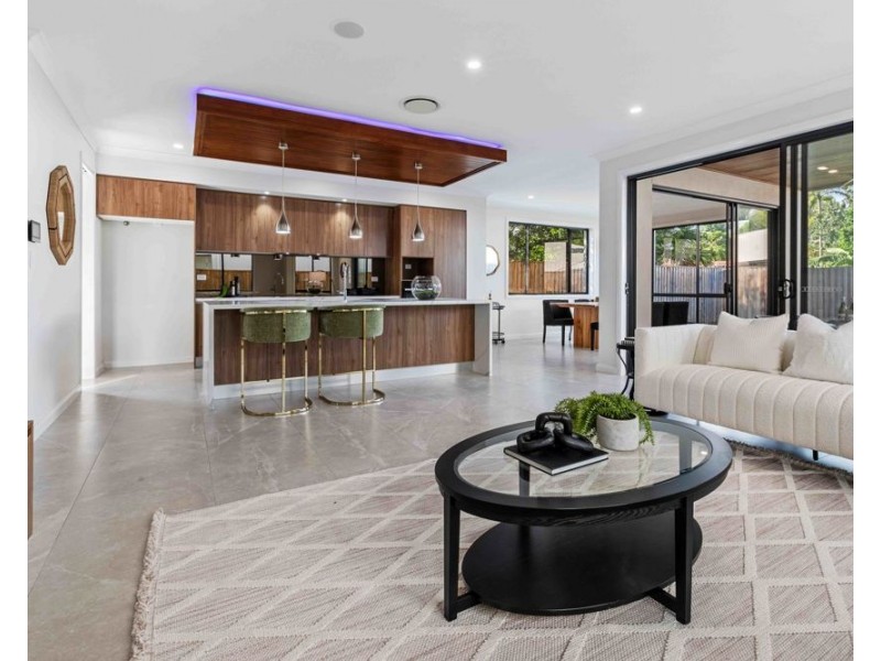 16 HEADLAND ST, Sunnybank QLD 4109