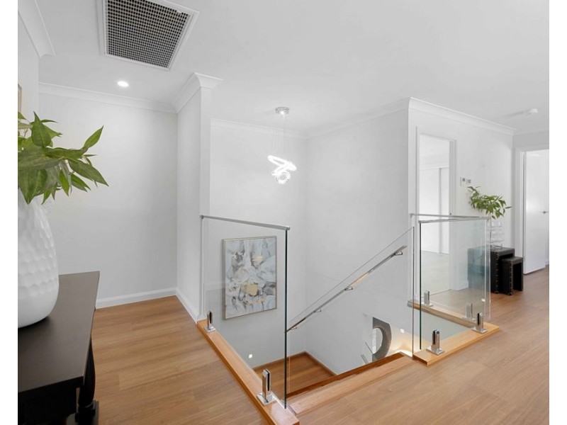 16 HEADLAND ST, Sunnybank QLD 4109