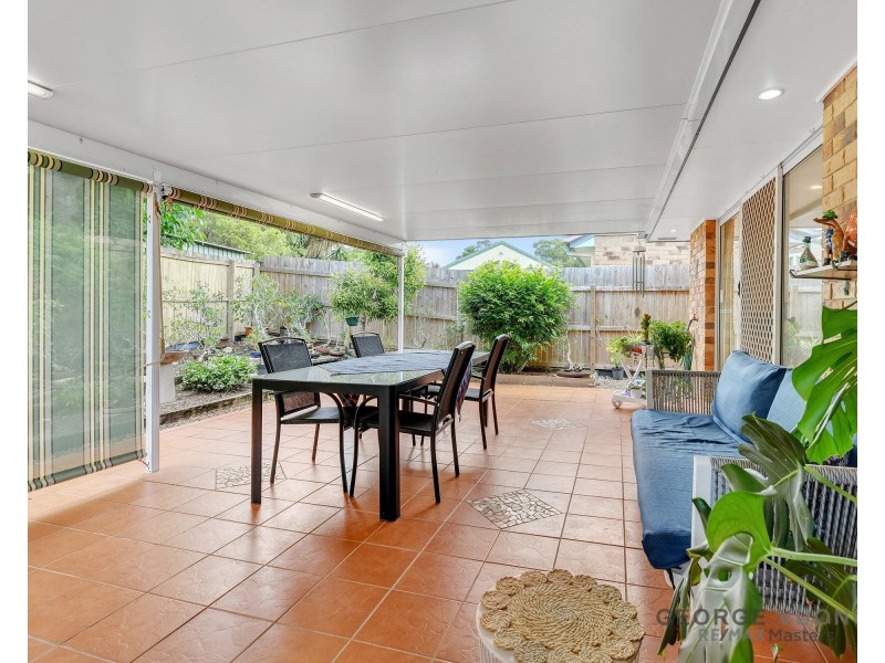 11 Blaxland Pl, Forest Lake QLD 4078