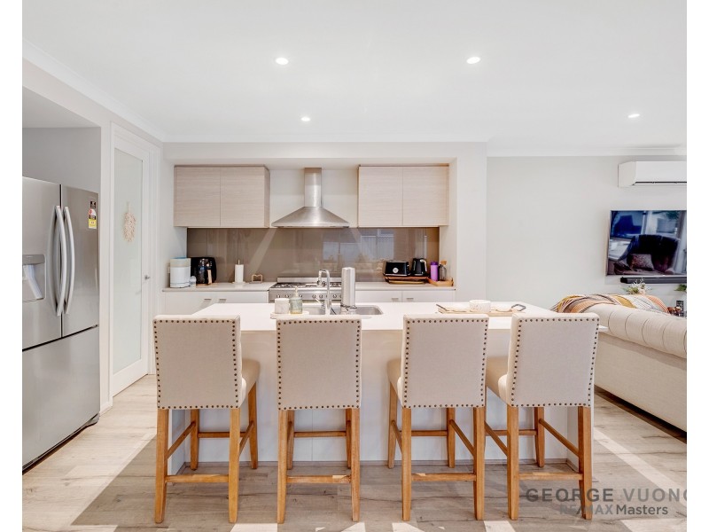 27 Skyline St, Heathwood QLD 4110