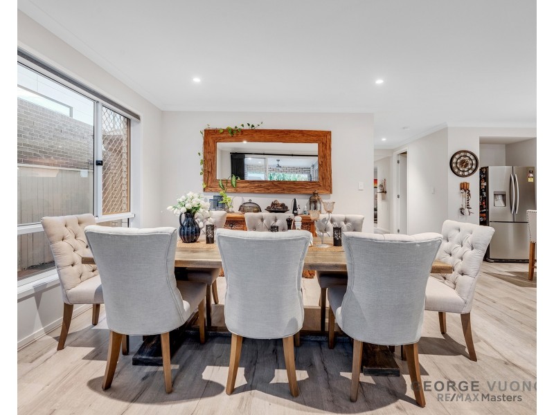 27 Skyline St, Heathwood QLD 4110