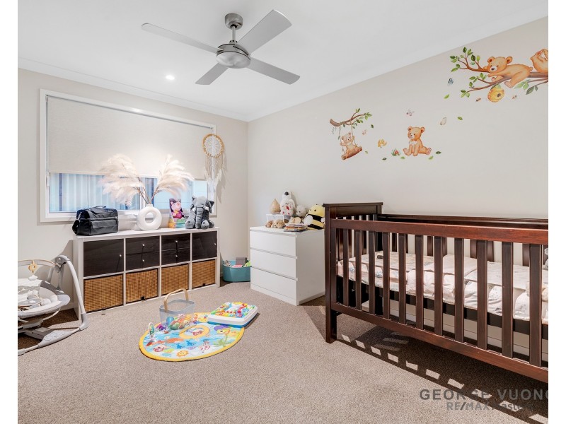 27 Skyline St, Heathwood QLD 4110