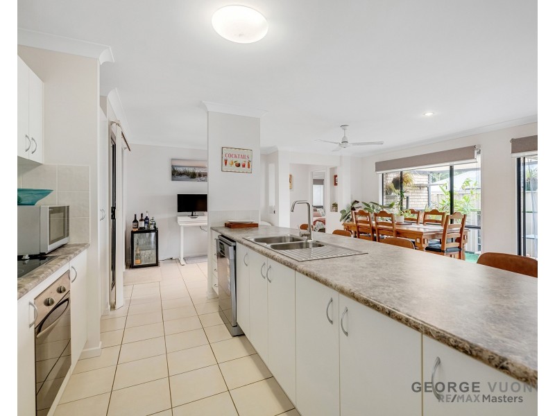 62 Nullarbor Cct, Forest Lake QLD 4078