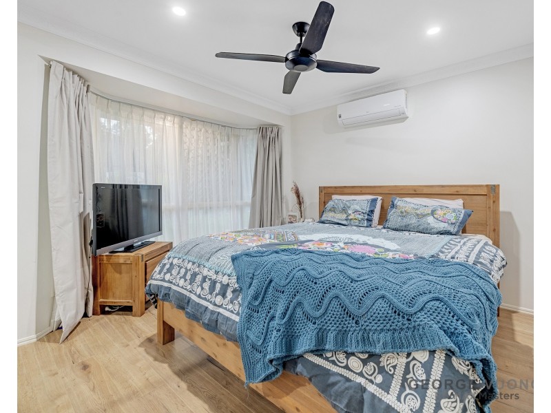 2 Amara Cr, Forest Lake QLD 4078