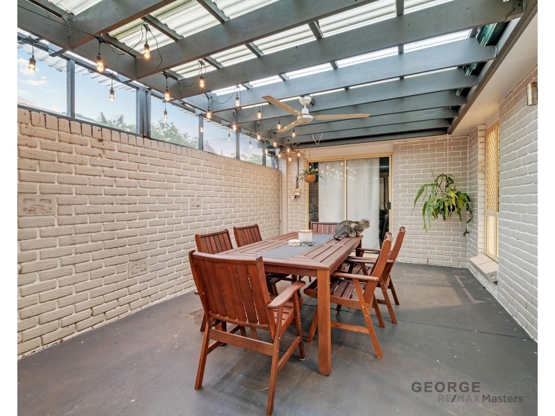 2 Amara Cr, Forest Lake QLD 4078