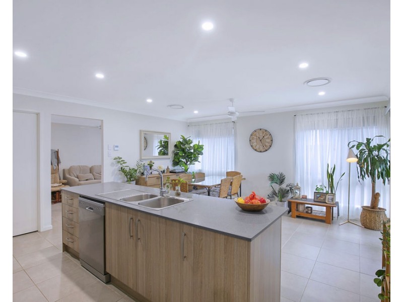 21 Johnson Circuit, Ripley QLD 4306