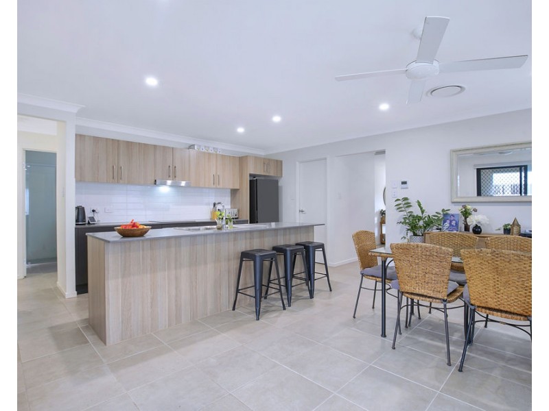 21 Johnson Circuit, Ripley QLD 4306