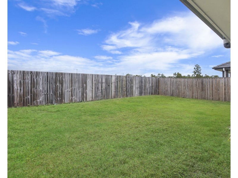 21 Johnson Circuit, Ripley QLD 4306