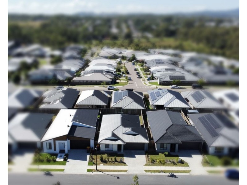 21 Johnson Circuit, Ripley QLD 4306