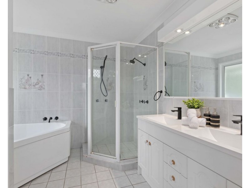 38 COMO PLACE, Parkinson QLD 4115