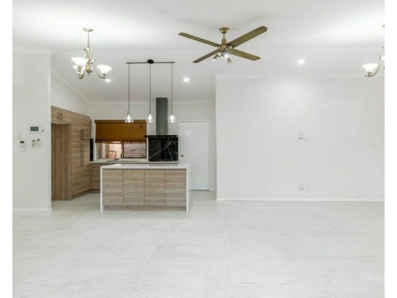 41 St James St, Forest Lake QLD 4078