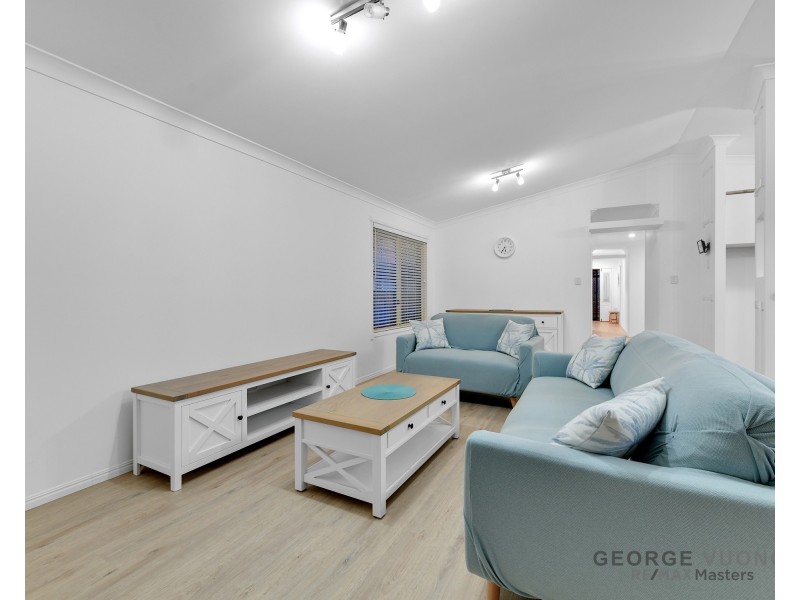 9 Maidenhair Ct, Forest Lake QLD 4078