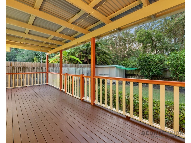 9 Maidenhair Ct, Forest Lake QLD 4078