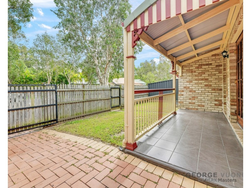 8 Mandarin Cl, Forest Lake QLD 4078