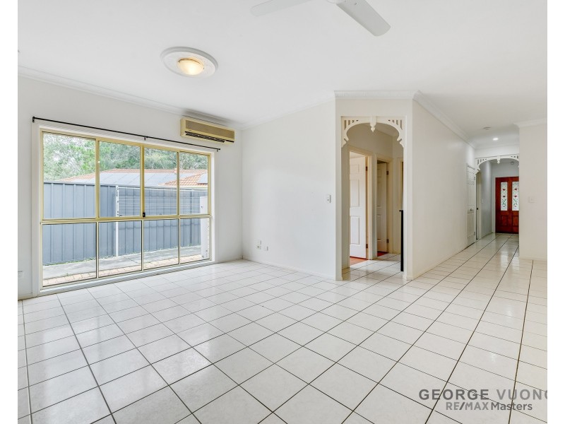 8 Mandarin Cl, Forest Lake QLD 4078