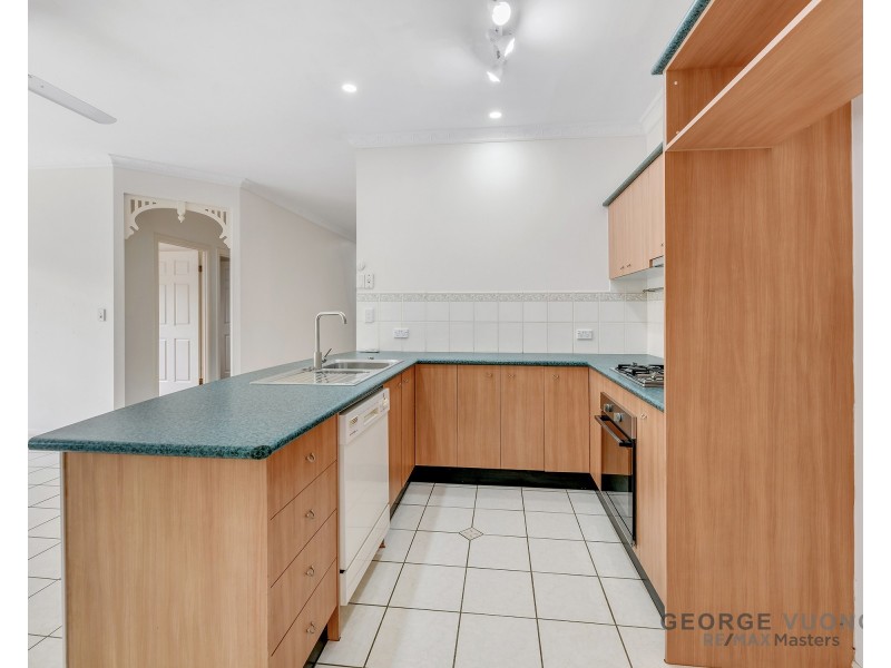 8 Mandarin Cl, Forest Lake QLD 4078