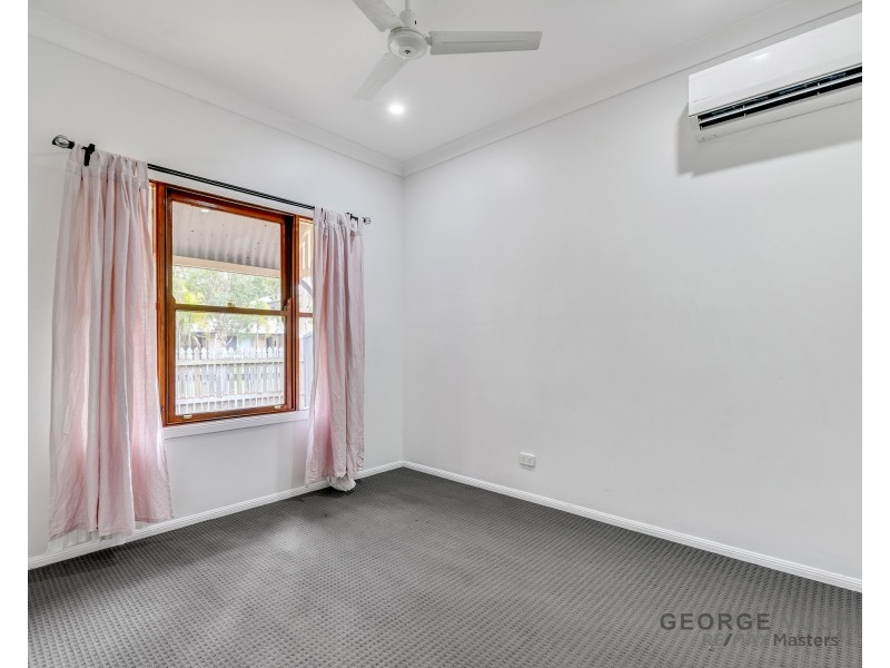 8 Mandarin Cl, Forest Lake QLD 4078