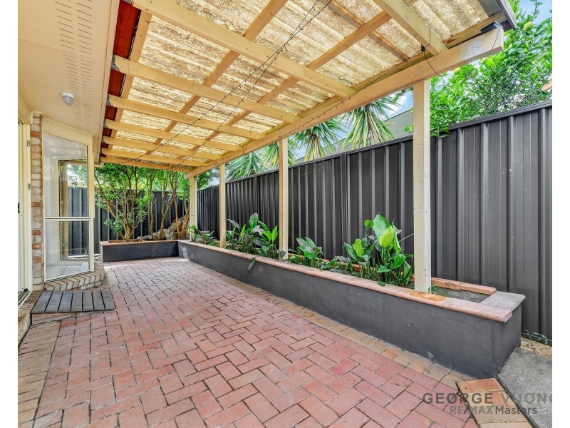 8 Mandarin Cl, Forest Lake QLD 4078