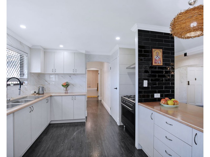 21 Wilkinson Drive, Crestmead QLD 4132