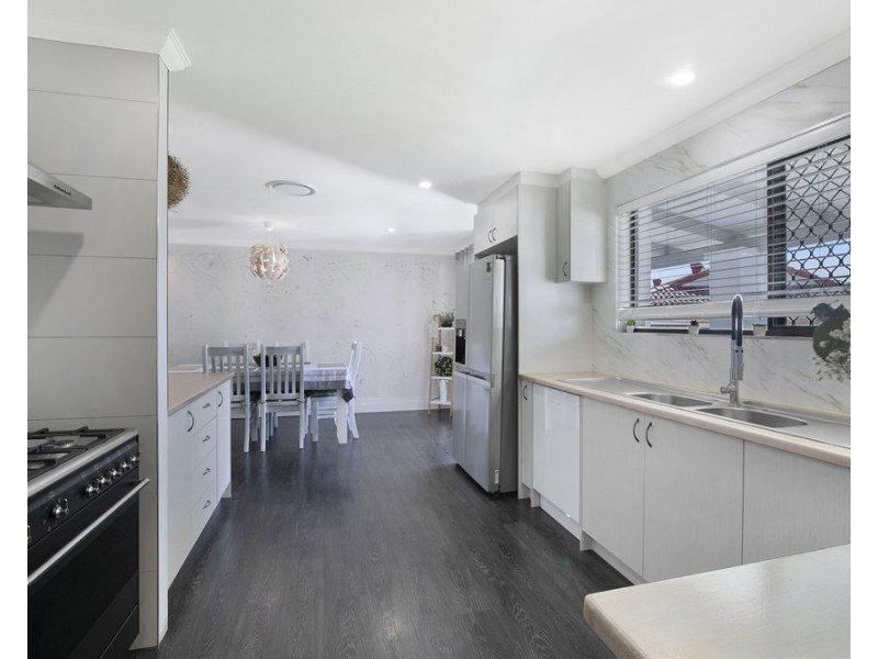 21 Wilkinson Drive, Crestmead QLD 4132