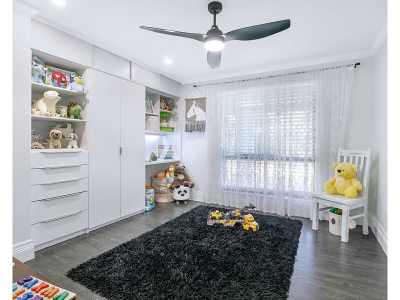 21 Wilkinson Drive, Crestmead QLD 4132