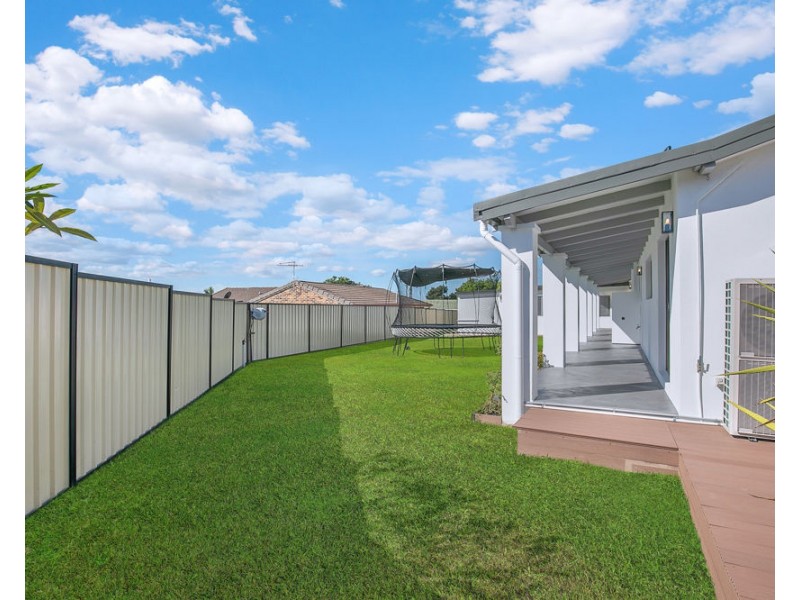 21 Wilkinson Drive, Crestmead QLD 4132