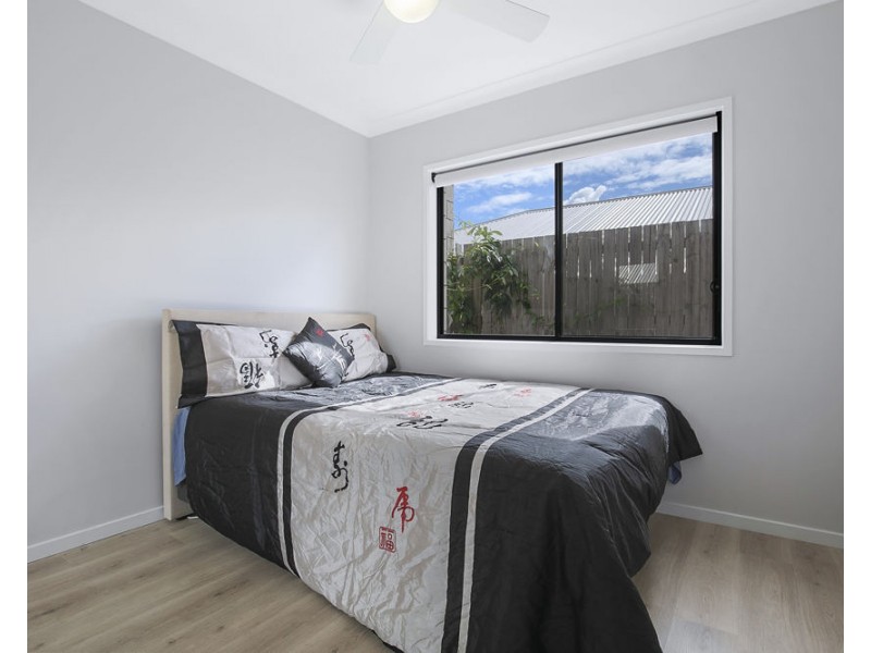 8 Mount Edwards Street, Park Ridge QLD 4125