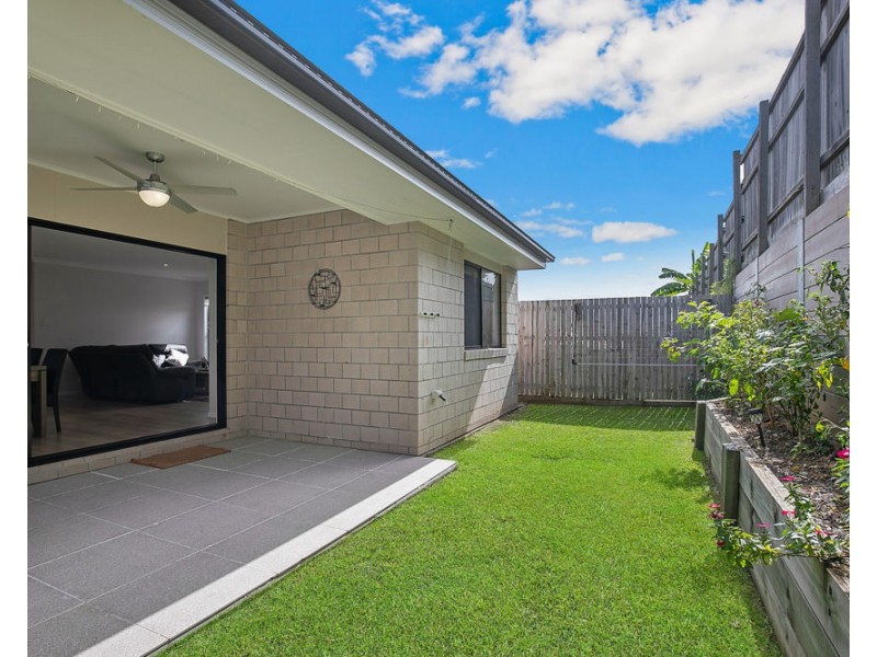 8 Mount Edwards Street, Park Ridge QLD 4125