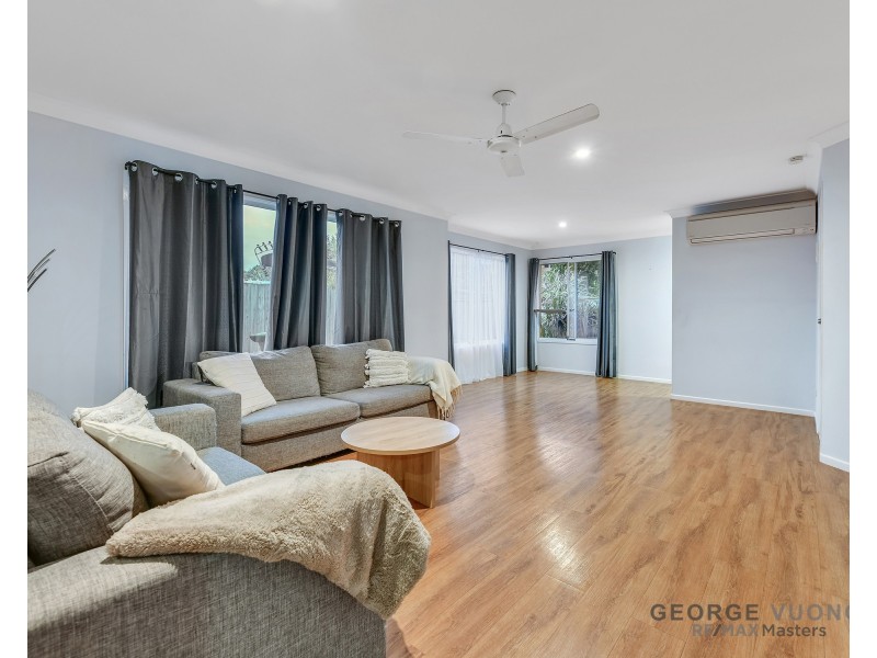 9 Blaxland Pl, Forest Lake QLD 4078