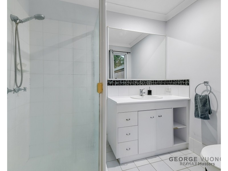 9 Blaxland Pl, Forest Lake QLD 4078