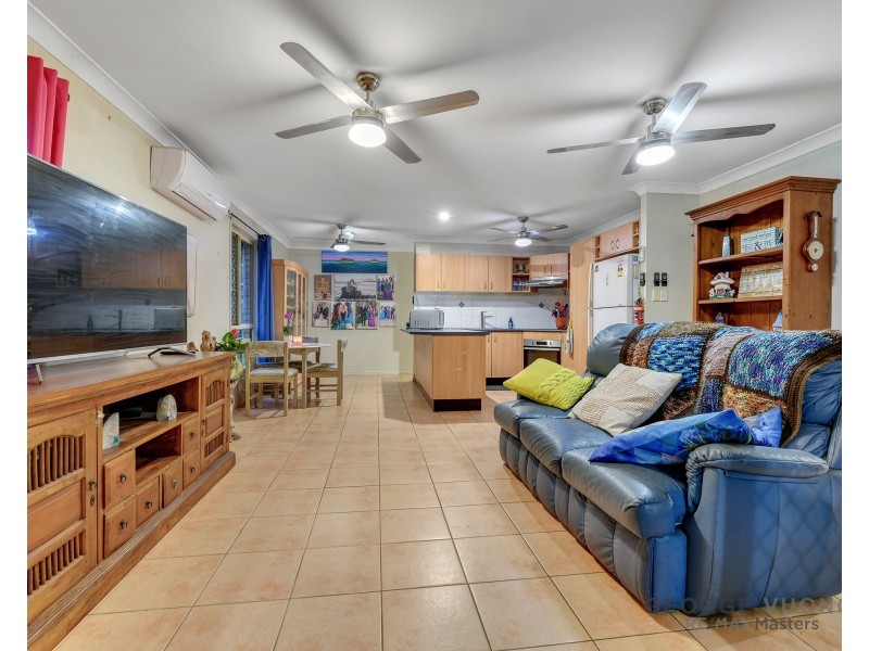 33 Starr St, Forest Lake QLD 4078