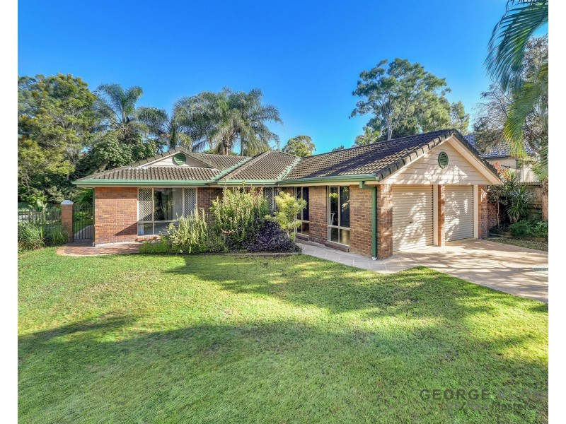 2 Fraser Place, Forest Lake QLD 4078