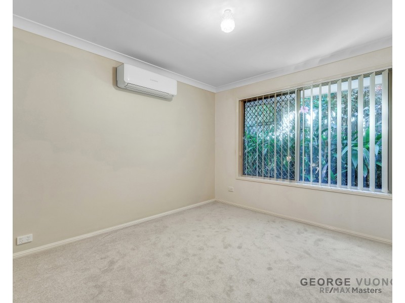 2 Fraser Place, Forest Lake QLD 4078