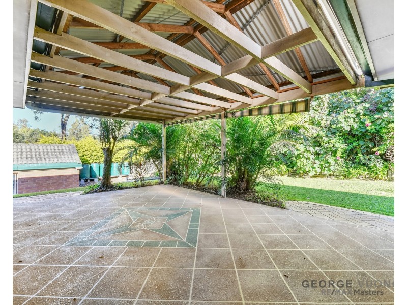 2 Fraser Place, Forest Lake QLD 4078