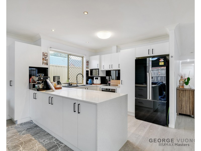 18 Tully St, Forest Lake QLD 4078