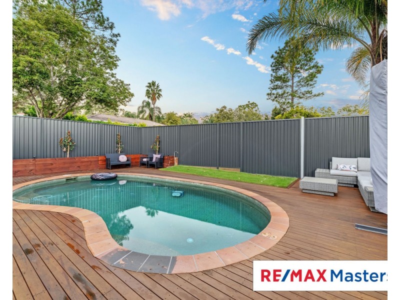 2 Amara Cr, Forest Lake QLD 4078