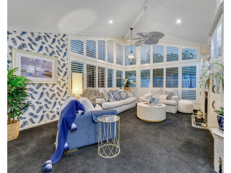 8 Ballandean Cl, Forest Lake QLD 4078