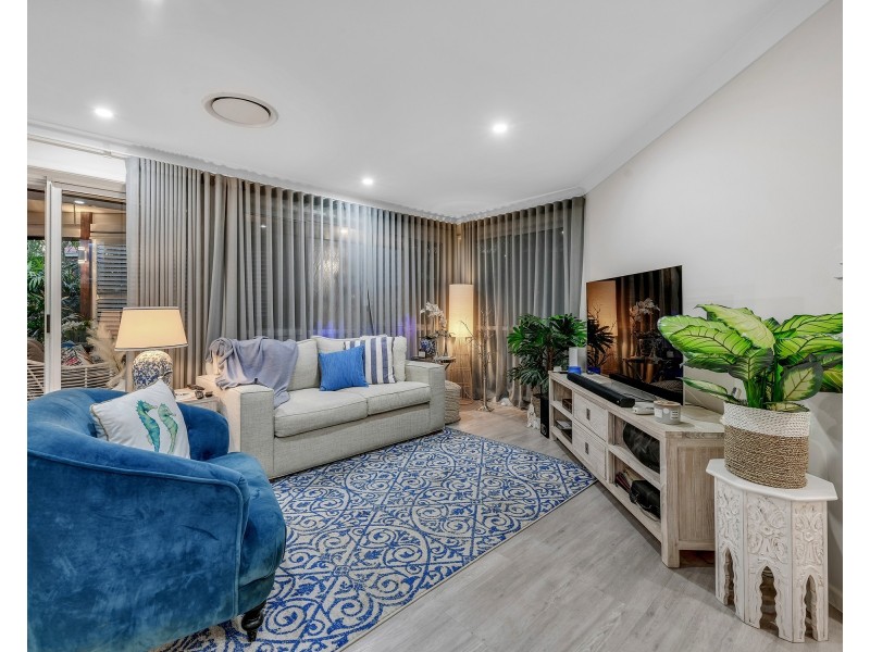 8 Ballandean Cl, Forest Lake QLD 4078