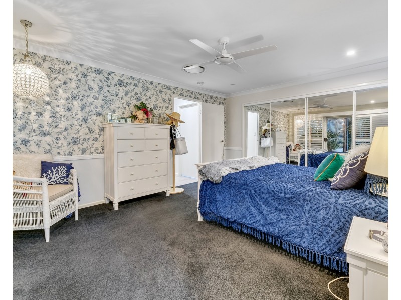 8 Ballandean Cl, Forest Lake QLD 4078