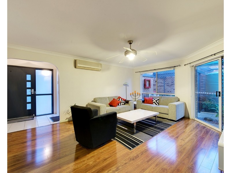 37 Clarendon Cct, Forest Lake QLD 4078