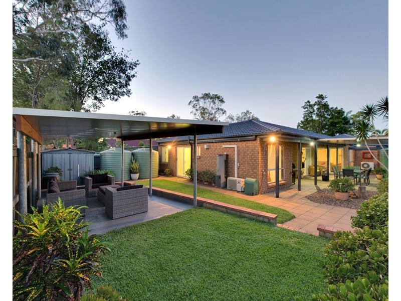 37 Clarendon Cct, Forest Lake QLD 4078