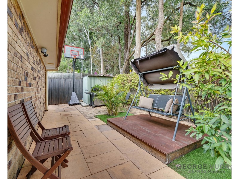 33 Clarendon Cct, Forest Lake QLD 4078
