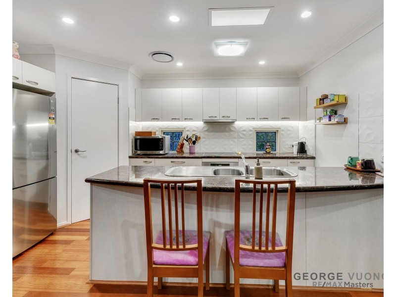 18 Saint Ives Cct, Forest Lake QLD 4078