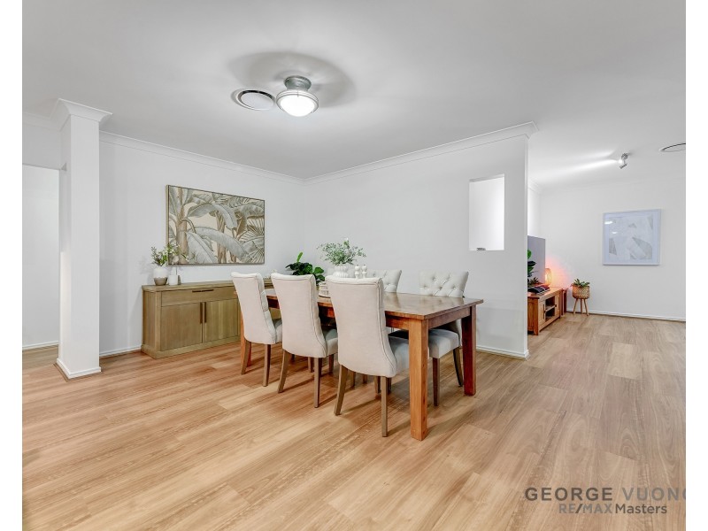 30 Booloumba Cr, Forest Lake QLD 4078