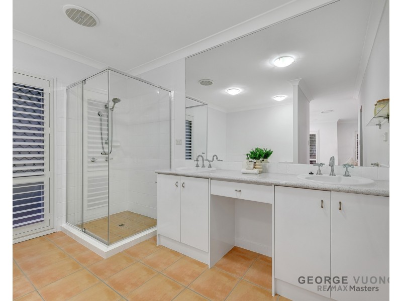 30 Booloumba Cr, Forest Lake QLD 4078