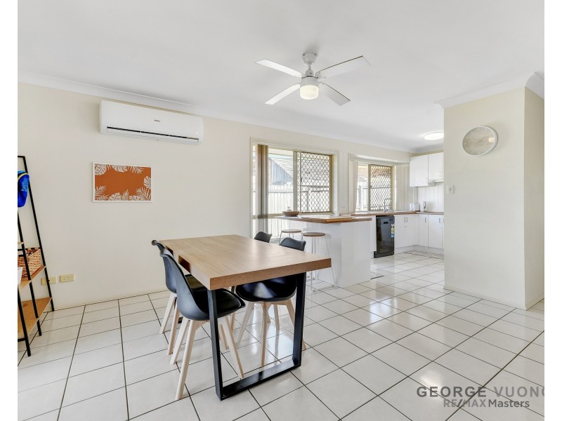 33 Collina Cr, Forest Lake QLD 4078